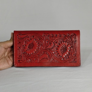 Nueva Cartera Larga de Cuero Genuino Hecha a Mano con Grabado de Flores, Estilo Vintage, Cierre Plegable, Unisex, para Uso Diario - Product Image 2