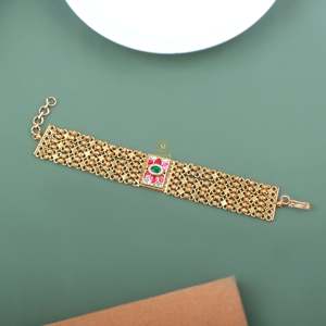 Vintage Gold Plated Horn Charm Bracelet with Pearl and Diamond for Wedding and Party - Product Image 2