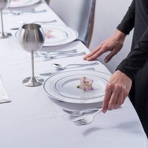 125 Cucharas de Plástico Desechables Resistentes, con Apariencia de Cubiertos Reales, Cubertería Elegante Plateada para Eventos de Catering - Product Image 4