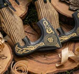Hacha Vikinga de Acero al Carbono Forjada a Mano, Mango Tallado a Mano Personalizado OEM, Hacha con Cuchilla Afilada, Funda de Cuero, Hachas para Camping y Bushcraft - Product Image 2