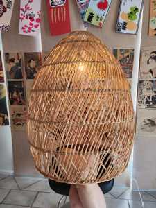 Lampe suspendue en rotin tressé à la main, abat-jour de style farmhouse, lampe suspendue naturelle, luminaire de plafond bohème, fournisseur - Product Image 3