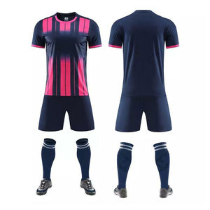 Ensembles d'uniformes de football de haute qualité en gros, transfert thermique, designs personnalisés, shorts respirants et légers pour équipes professionnelles - Product Image 4