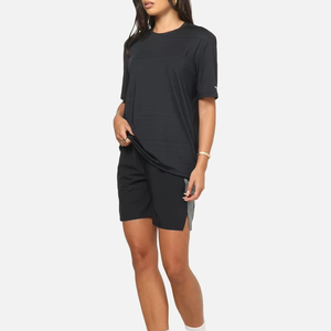 Camiseta de algodón suave para mujer al por mayor, con logo personalizado, transpirable, informal, para mujer - Product Image 2