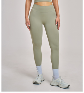 Ensemble de yoga 2 pièces pour femme, vert sauge uni, haut court à col rond et bretelles spaghetti, leggings taille haute pleine longueur, sans couture, séchage rapide - Product Image 3