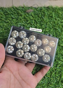 18 pièces de moissanite de forme ronde à taille brillante |   Pierres précieuses brutes faites à la main (vente en gros) - Product Image 2