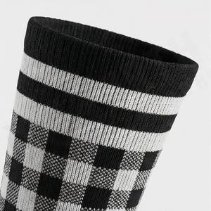 ถุงเท้าฟุตบอลสโมสรแบบกำหนดเอง ยาวเหนือเข่า ป้องกันการลื่น สำหรับผู้ชาย ทีมกีฬา ฝึกซ้อม ระบายอากาศได้ดี กระชับพอดี ปรับแต่งได้ - Product Image 4