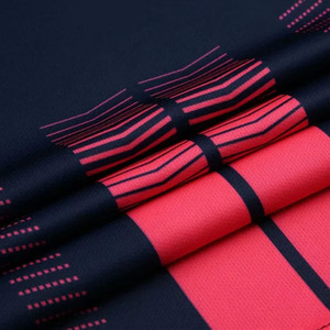 Uniforme de football à chaud, qualité supérieure, meilleur matériau, fabrication personnalisée, créez votre propre uniforme de football - Product Image 5