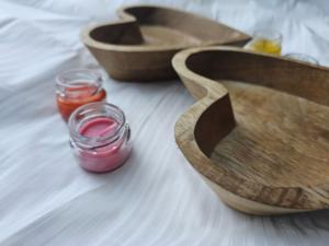 Porte-bougie en bois naturel fait main en forme de cœur pour la Saint-Valentin, décoration de la maison, artisanat CC-WCDB - Product Image 3