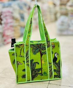 Bolso Tote Acolchado de Algodón con Estampado Floral, Lavable, con Cierre, para Viajes, Compras y Uso Diario - Product Image 1