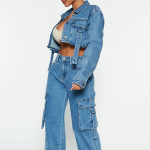 New Arrival Solid Blue Color Ladies Cropped Denim Jacket High Quality Cotton Fabric Button Up Oversize Denim Jacket for Women - Product Image 2