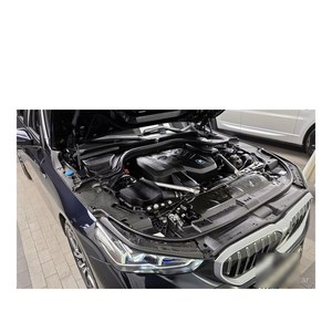 BMW Serie 5 520i M Sport 2023 con Caja de Cambios Automática, Volante a la Izquierda, Asientos de Cuero, Cámara Trasera, 38,667 km - Product Image 6