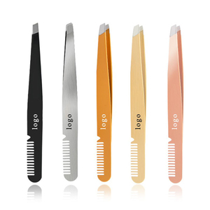 Pinzas Profesionales de Acero Inoxidable con Punta Inclinada y Peine 2 en 1, Herramientas de Maquillaje para Depilar Cejas con Logotipo Personalizado - Product Image 1