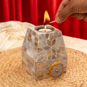 Portavelas de Mimbre Indio de Moda, Decoración Navideña Ecológica Hecha a Mano para Interiores Elegantes - Product Image 4