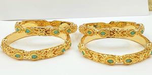 Bracelets classiques en alliage de laiton plaqué or 24 carats avec motif floral arabe et africain en perles - Cadeau - Product Image 3