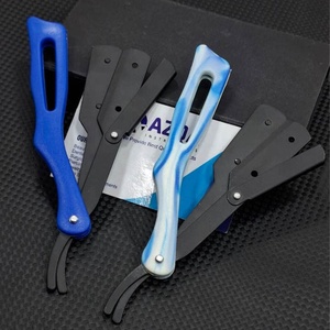 Navaja de barbero profesional plegable con cuchillas reemplazables, mango de plástico y soporte de acero inoxidable para uso en salón. - Product Image 3