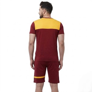 Conjunto Deportivo de Dos Piezas para Hombre, Camiseta y Pantalones Cortos Bermuda, Color Borgoña Amarillo, Transpirable, 100% Algodón, para Verano - Product Image 2