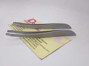 Nuevas Pinzas para Cejas Brillantes de Acero Inoxidable con Logotipo Personalizado, Pinzas Inclinadas con Logotipo Privado para Depilación y Belleza - Product Image 2