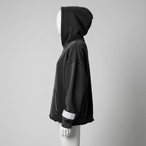 Sudadera con capucha para hombre sin bolsillos, con efecto desgastado por el sol, de corte personalizado, con lavado ácido, bajo sin rematar, con apliques y parches bordados con efecto desgastado - Product Image 5