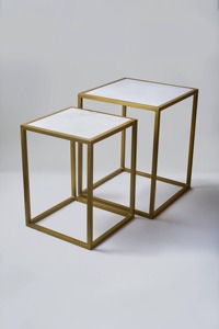 Mesas de Centro Modernas de Alta Calidad con Marco de Latón y Tapa de Mármol, Muebles Contemporáneos para Sala de Estar - Product Image 1