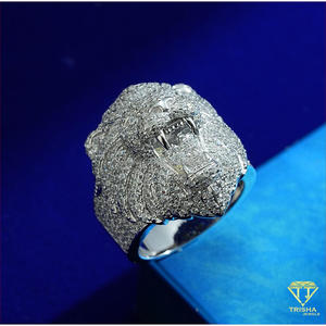 Bague de déclaration de luxe en argent sterling 925 avec tête d'animal en moissanite et pierres étincelantes, pour les acheteurs de bijoux en gros - Product Image 2