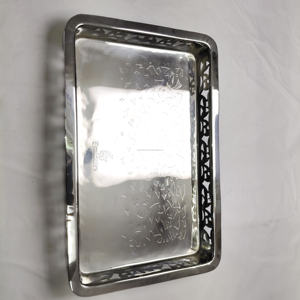 Bandeja Ovalada Coleccionable de Acero Inoxidable de Primera Clase de Emirates Airline – Auténtica Memorialesa del Aviación y Duradera con Acabado Espejo - Product Image 3