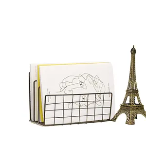 Trieur de courriers et lettres en fil métallique à 3 couches en or rose personnalisé Organisateur décoratif de stockage de fichiers avec porte-clés Boîte en métal Style emballage - Product Image 1