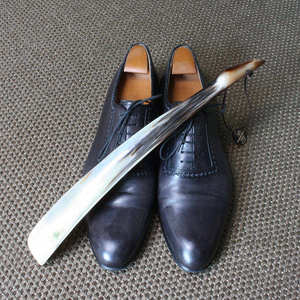 Zapatos de Cuerno de Búfalo Natural Premium, Hechos a Mano, Pulidos, Diseño Ecológico, a los Mejores Precios al por Mayor, Z/F Exportación Global - Product Image 3