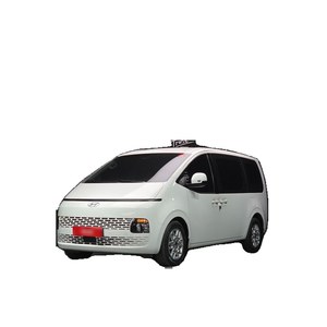 Hyundai Staria Cargo 2024 de 5 Plazas con Caja de Cambios Automática, Asientos de Cuero, Volante a la Izquierda, 71,722 km, Combustible Diésel - Product Image 1