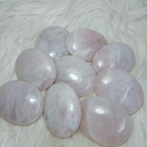 Wholesale Natural Indonesia Rose <b>Quartz</b> Palm <b>Stone</b> Jasper High Quality Healing Crystal Gemstones 45x35x15mm Size Handicrafts - Product Image 2