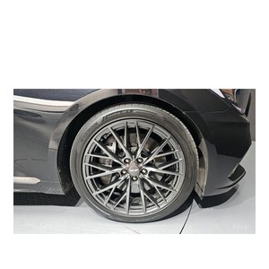 2018 Genesis G80 3.3 T-GDI AWD with Automatic Gearbox Leather Seats Rear Camera 82,919 km Left Steering - Product Image 5