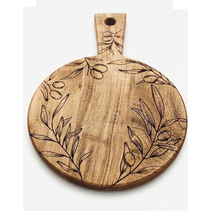 Impresionante tabla de cortar redonda de madera con un intrincado patrón de flechas en chevron y un atractivo contraste de colores para cortar verduras. - Product Image 6