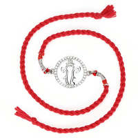 Bracelet Rakhi Seaila hindou de luxe unisexe fait main en argent rhodié avec zircone cubique sertie clos et motif Ganesh rayonnant
