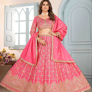 Ramdev Trading, Ropa Étnica Tradicional India al por Mayor, Lehenga Choli de Diseñador, Salwar Kameez para Bodas, Traje Pakistaní, Conjunto Kurti - Product Image 1
