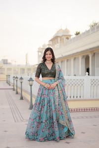 Fatema Fashion Lehenga Choli en soie russe avec broderie de sequins, style indien pakistanais, idéal pour les fêtes, les mariages, parfait pour les mariées - Product Image 3