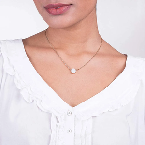 Collar Minimalista con Colgante Chapado en Oro, Perla de Imitación Redonda con Engaste de Garra, Cadena Singapur Trenzada, Unisex - Product Image 4