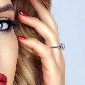 แหวนหมั้นเพชรทรงปรินเซสคัท 14K ทองคำขาว ประดับเพชรเลี้ยงในห้องปฏิบัติการ ดีไซน์น่ารัก แหวนแบบแยกส่วน สำหรับงานแต่งงานและวันครบรอบ ได้รับการรับรองจาก IGI - Product Image 5