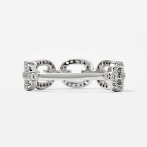 Anillo de Compromiso de Diseño en Oro Blanco de 14K con Diamante Cultivado en Laboratorio de 0.56 Ct, Corte Pavé, Motivo de Eslabones de Media Eternidad, Certificado IGI - Product Image 4