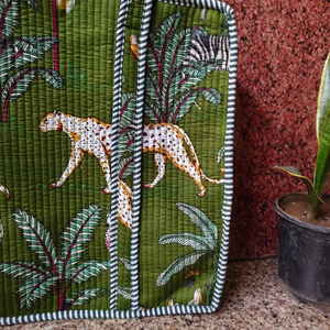 กระเป๋าผ้าฝ้ายเย็บมือลายป่าซาฟารี พิมพ์ลายบล็อก รูปเสือชีตาห์และม้าลาย พร้อมซิปปิด - Product Image 6