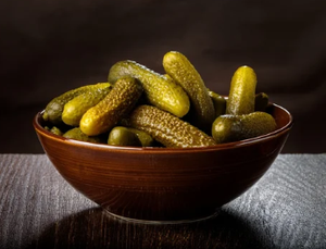 Cornichons en conserve, conservés au vinaigre doux, assaisonnés, en fût, cornichons marinés, Good Greens India - Product Image 3