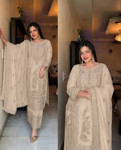 Traje Salwar Tradicional Beige para Mujer, Bordado en Algodón, Corte Holgado, Largo hasta el Tobillo, Estilo Étnico de India y Pakistán para Bodas - Product Image 3