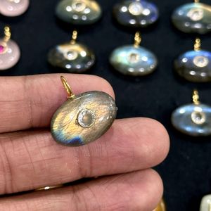 Colgante de Labradorita AAA con Incrustaciones Dobles de Circonita, 18mm, Engaste de Bisel en Oro Vermeil, Dijes para Fabricación de Joyas al por Mayor - Product Image 2