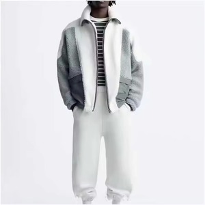 Fournisseur en gros de vêtements de mode, veste en toile enduite de fourrure Sherpa pour hommes, respirante, en provenance du Pakistan - Product Image 2