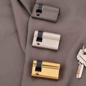 Herrajes Decorativos de Latón para Muebles, Diseño de Media Luna con Orificio para Llave, Tamaños de 60 mm y 40 mm, Opciones de Venta al Por Mayor para Fabricantes de Gabinetes - Product Image 6