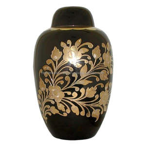 COLUMBARIUM METAL CREMATON URN Urna de latón de estilo americano para funerales de HIGHER HANDICKTS - Product Image 2