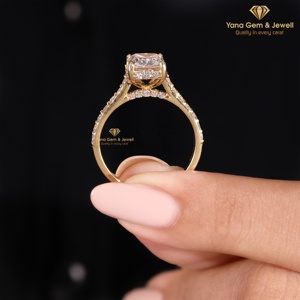 Bague de mariée de créateur en or jaune massif 14 carats, diamant de laboratoire CVD taille radiant, couleur F, clarté VVS2, 2,00 carats, certifié IGI, cadeau - Product Image 4