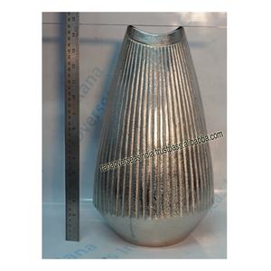 Vase en aluminium décoratif moderne Vase à fleurs en métal pour la décoration de table d'hôtel à la maison de fête de mariage - Product Image 4