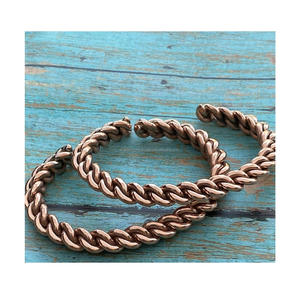 Brazalete Rústico Hecho a Mano de Cobre Puro, Chapado en Cobre Antiguo, Abierto y Ajustable, Tradicional Kada, Unisex, Regalo de Aniversario - Product Image 4