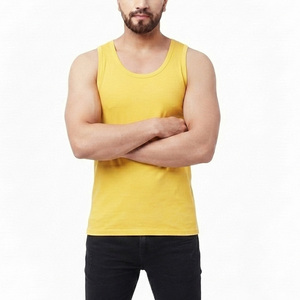 เสื้อกล้ามออกกำลังกายผู้ชาย เนื้อผ้านุ่ม สวมใส่สบาย ระบายอากาศได้ดี เหมาะสำหรับฟิตเนส วิ่ง และเล่นกีฬา รับผลิตแบบ OEM ODM เสื้อกล้ามผู้ชาย - Product Image 5