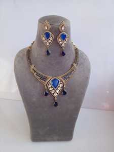 Conjunto de collar tradicional indio de calidad premium, joyería de lujo con un atractivo real, perfecto para bodas, fiestas y se adapta a cualquier atuendo. - Product Image 2