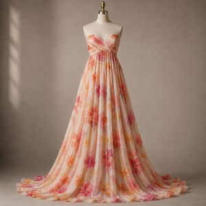 Tela premium con estampado y bordado, un textil moderno diseñado para colecciones de moda y prendas elegantes. Esta tela... - Product Image 1